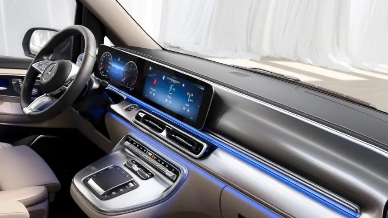 Mercedes-Benz V-Class interior front